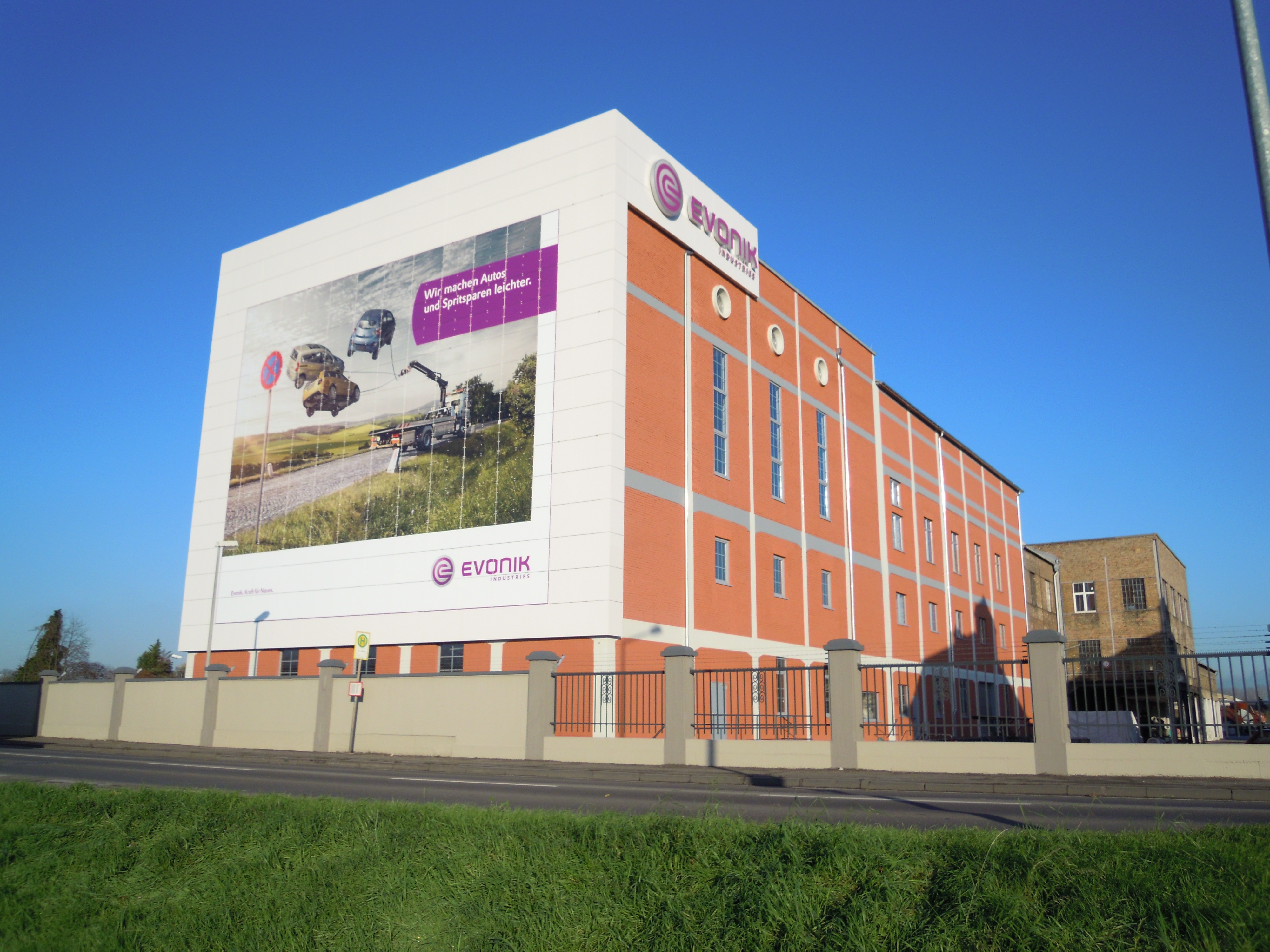 Evonik: Neues Gesicht an der B9